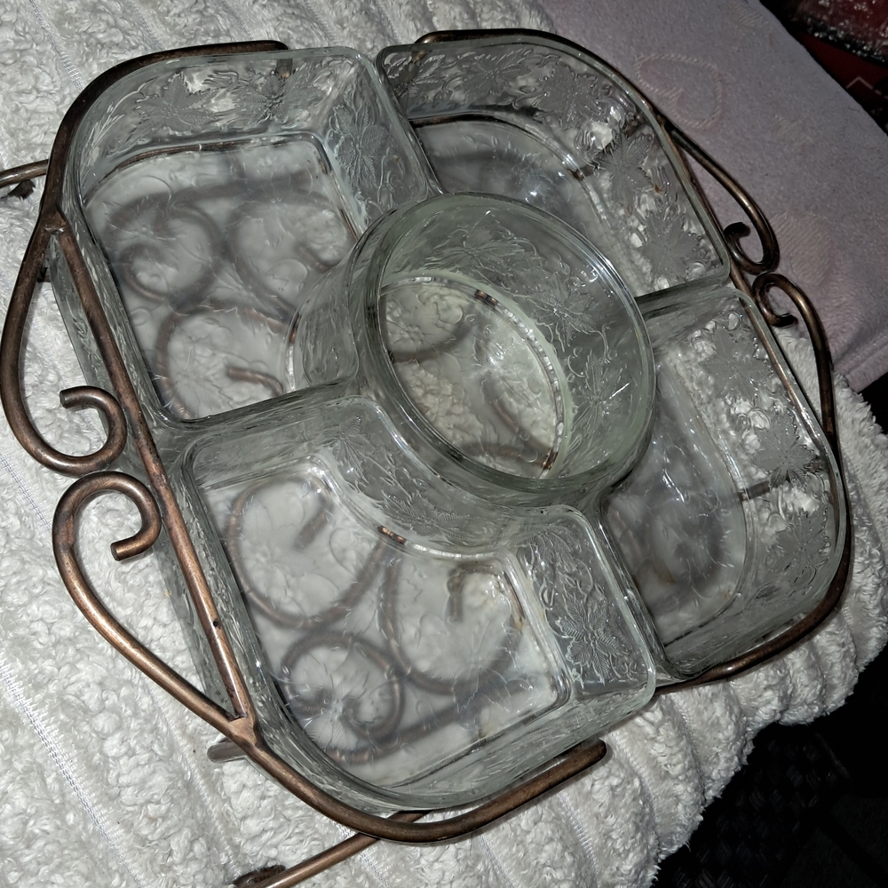 Princess House Fantasia Crystal Server With Metal Rack